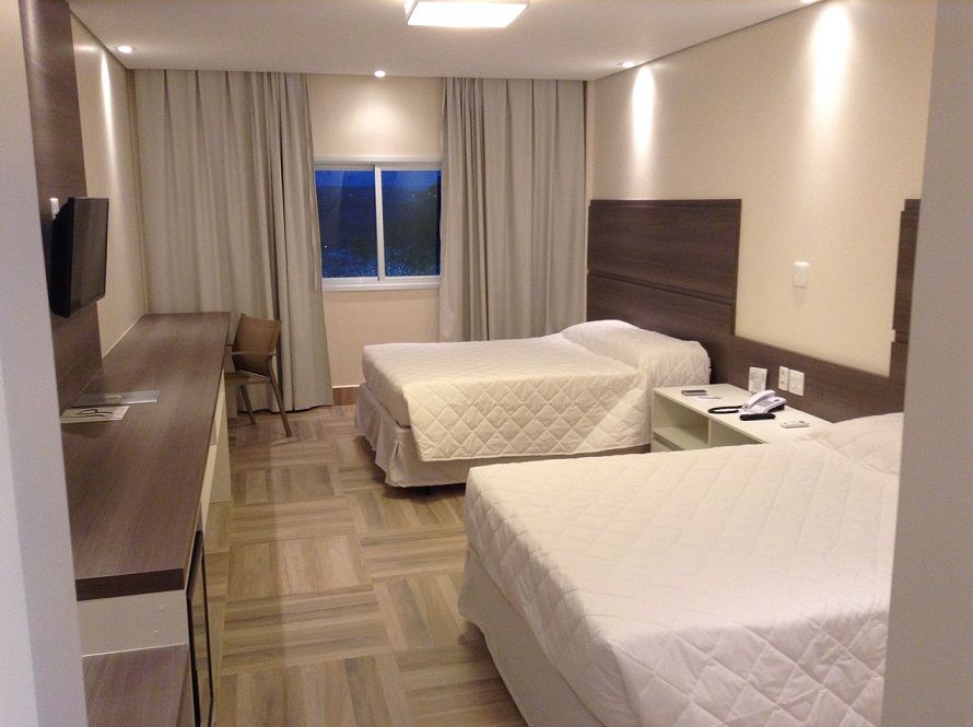 Itu Plaza Hotel Εξωτερικό φωτογραφία